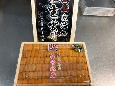 生ウニ(赤) A品並び倖栄無添加 化粧箱 (1)